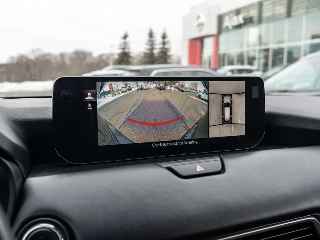 Mazda CX-90 * GT P AWD * ПОДГРЕВ * ОБДУХВАНЕ * ПАНОРАМА * 360, снимка 14 - Автомобили и джипове - 54112940