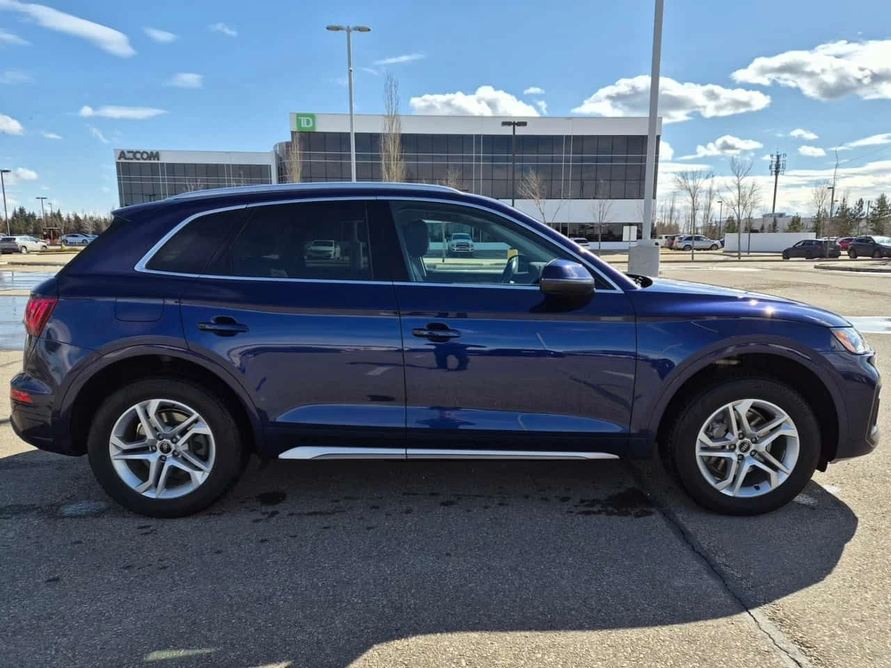 Audi Q5 * Komfort * ПОДГРЕВ* KEYLESS* , снимка 3 - Автомобили и джипове - 54400538
