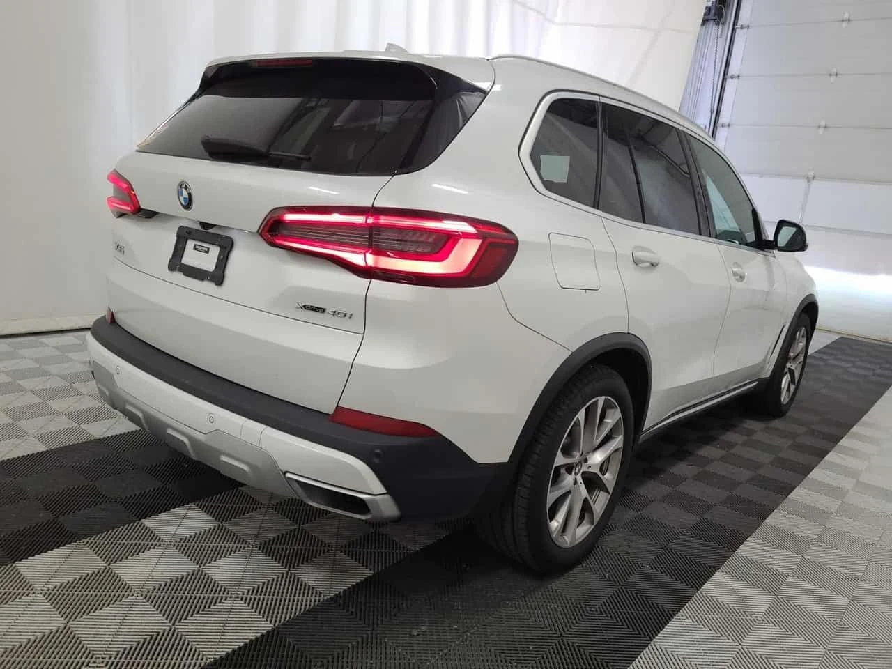BMW X5 * xDrive40i * CARFAX * ЦЕНА ДО БГ, снимка 5 - Автомобили и джипове - 54710312