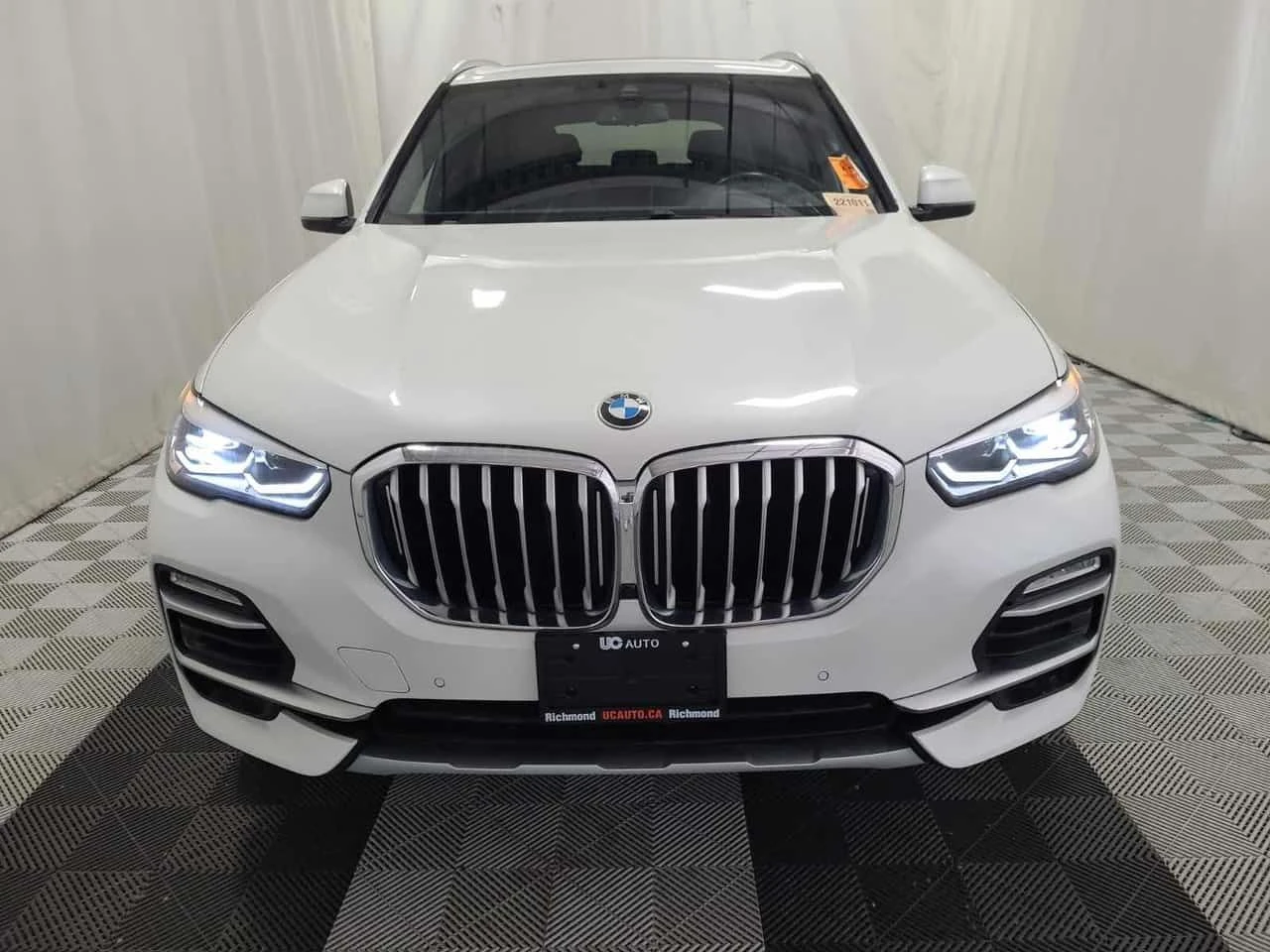 BMW X5 * xDrive40i * CARFAX * ЦЕНА ДО БГ, снимка 2 - Автомобили и джипове - 54710312