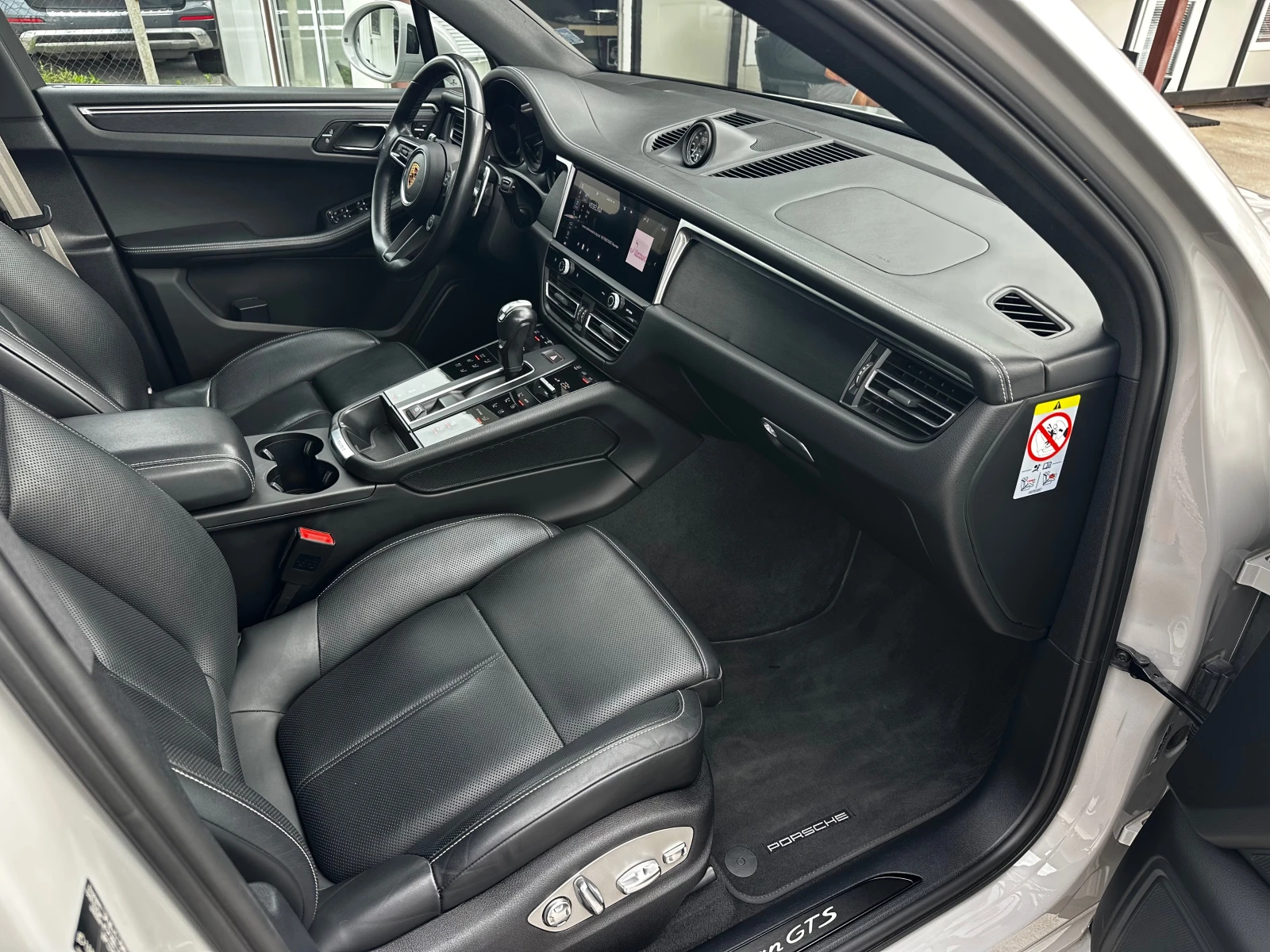 Porsche Macan GTS TURBO 441к.с Face* NardoGrey, снимка 9 - Автомобили и джипове - 55411494