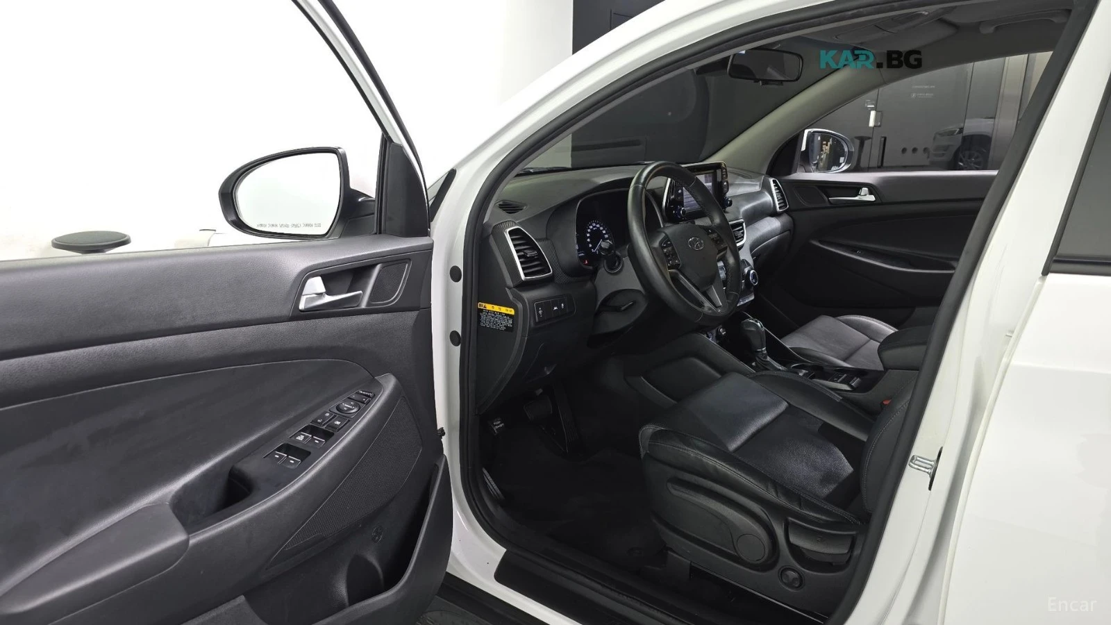 Hyundai Tucson ПОДГРЕВ* КАМЕРЕА* ДВА КЛЮЧА* СЛЕД НА ЛЕНТИ, снимка 10 - Автомобили и джипове - 56195130