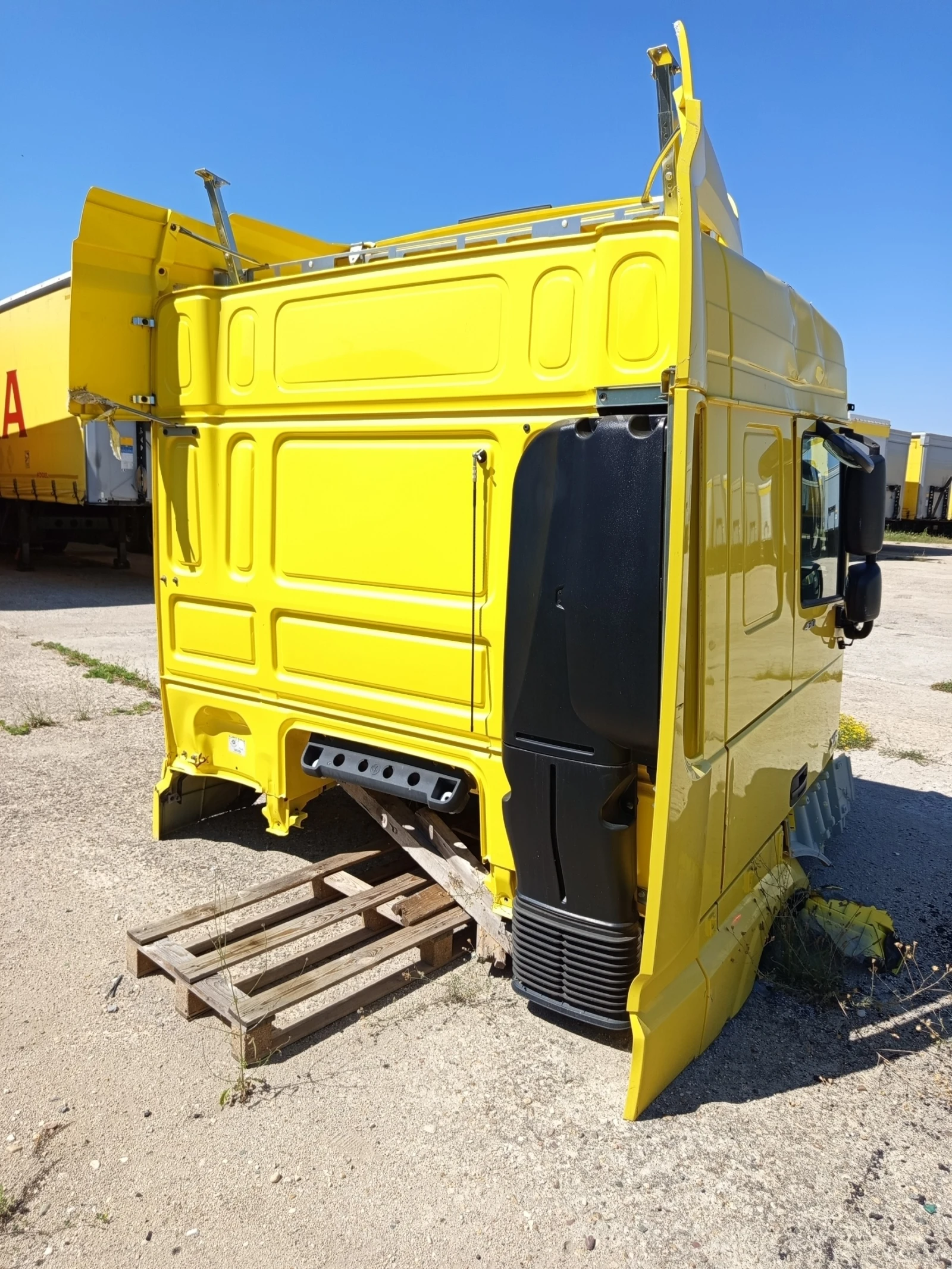 Daf XF КАБИНА, снимка 4 - Камиони - 56066126