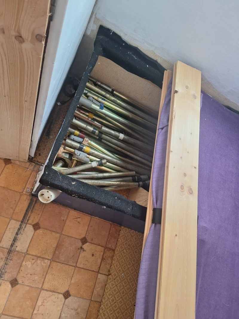 Каравана Bursner 450, снимка 12 - Каравани и кемпери - 53072747