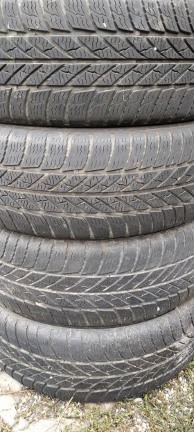 Гуми Зимни 205/60R16, снимка 1