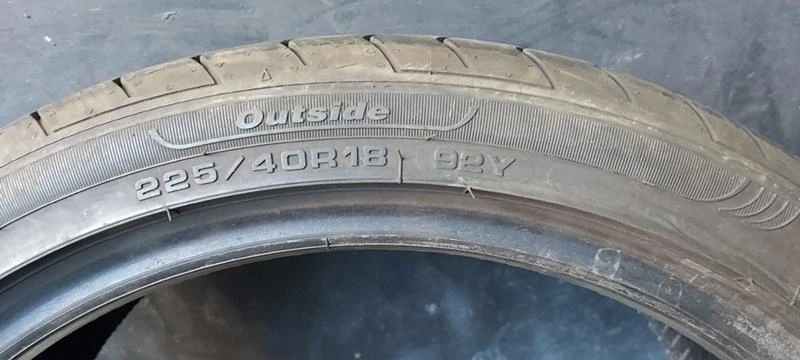 Гуми Летни 225/40R18, снимка 6 - Гуми и джанти - 33966063