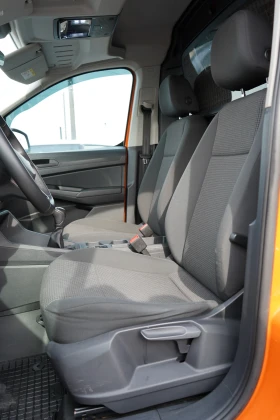 VW Caddy 2.0TDI* ПЕРФЕКТНО СЪСТОЯНИЕ* РЕГИСТРИРАН* ОБСЛУЖЕН, снимка 8
