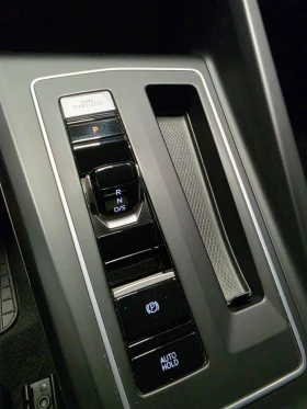 VW Golf 8* 2.0TDI* DSG* DIGITAL* LINE ASSIST* ACC* CARPLAY, снимка 12