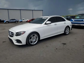 ������ Mercedes-Benz E 300