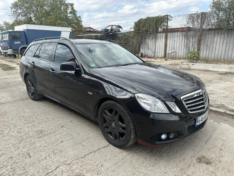 Mercedes-Benz E 200, снимка 2 - Автомобили и джипове - 47714077