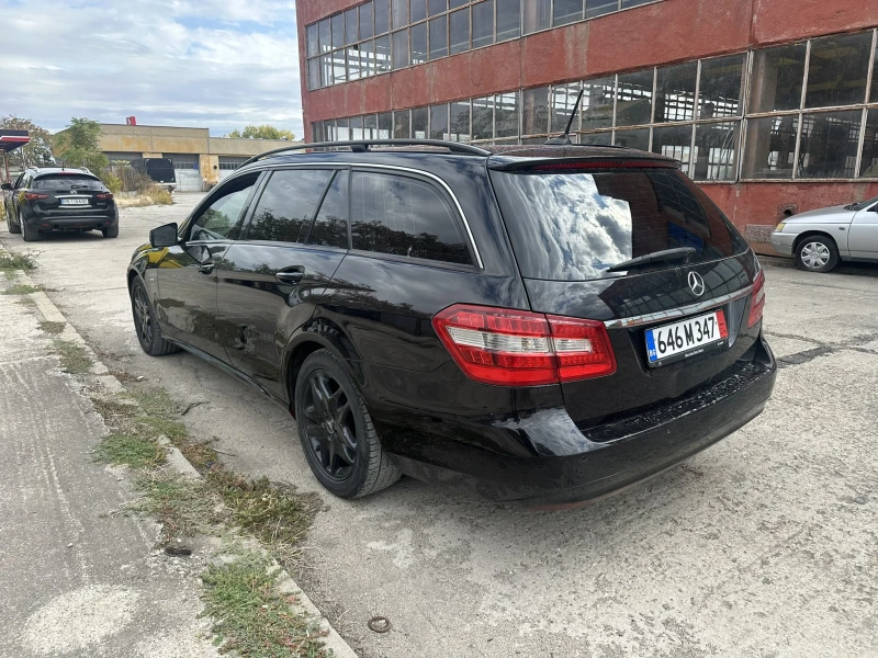 Mercedes-Benz E 200, снимка 5 - Автомобили и джипове - 47714077