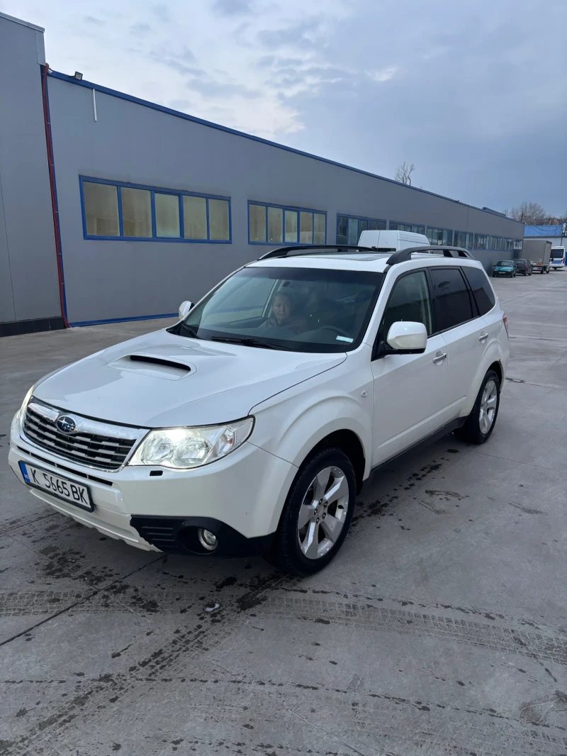 Subaru Forester, снимка 1 - Автомобили и джипове - 48996662