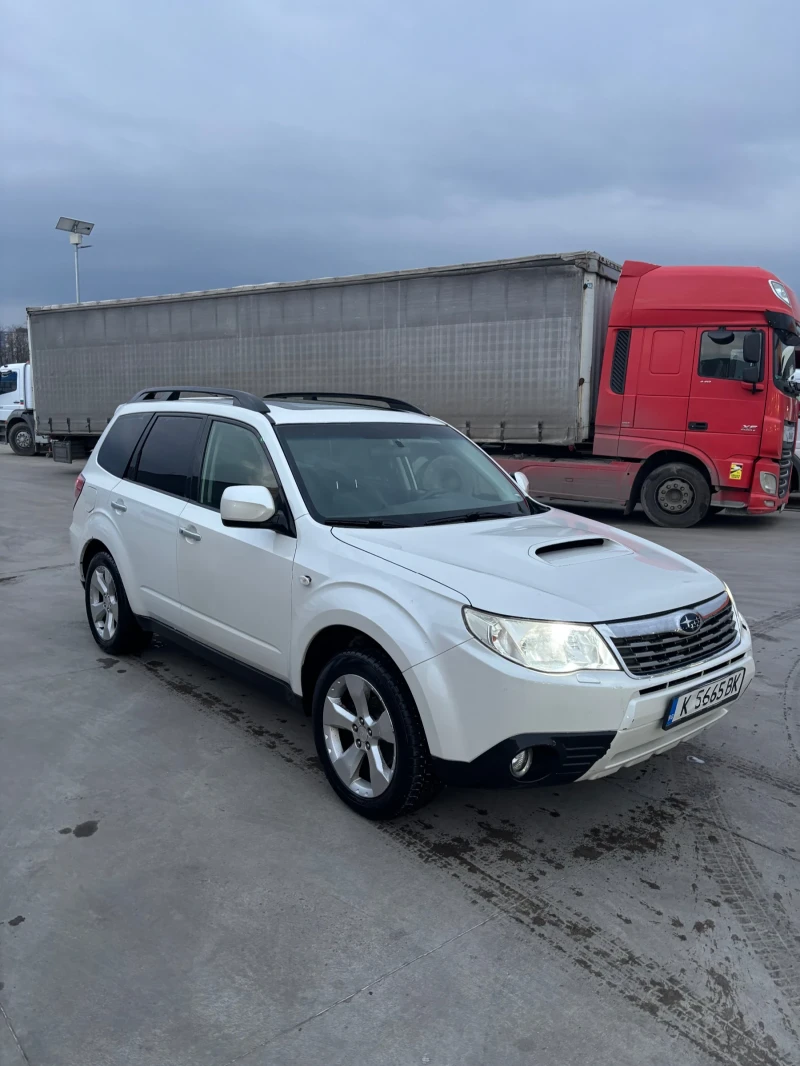 Subaru Forester, снимка 2 - Автомобили и джипове - 48996662