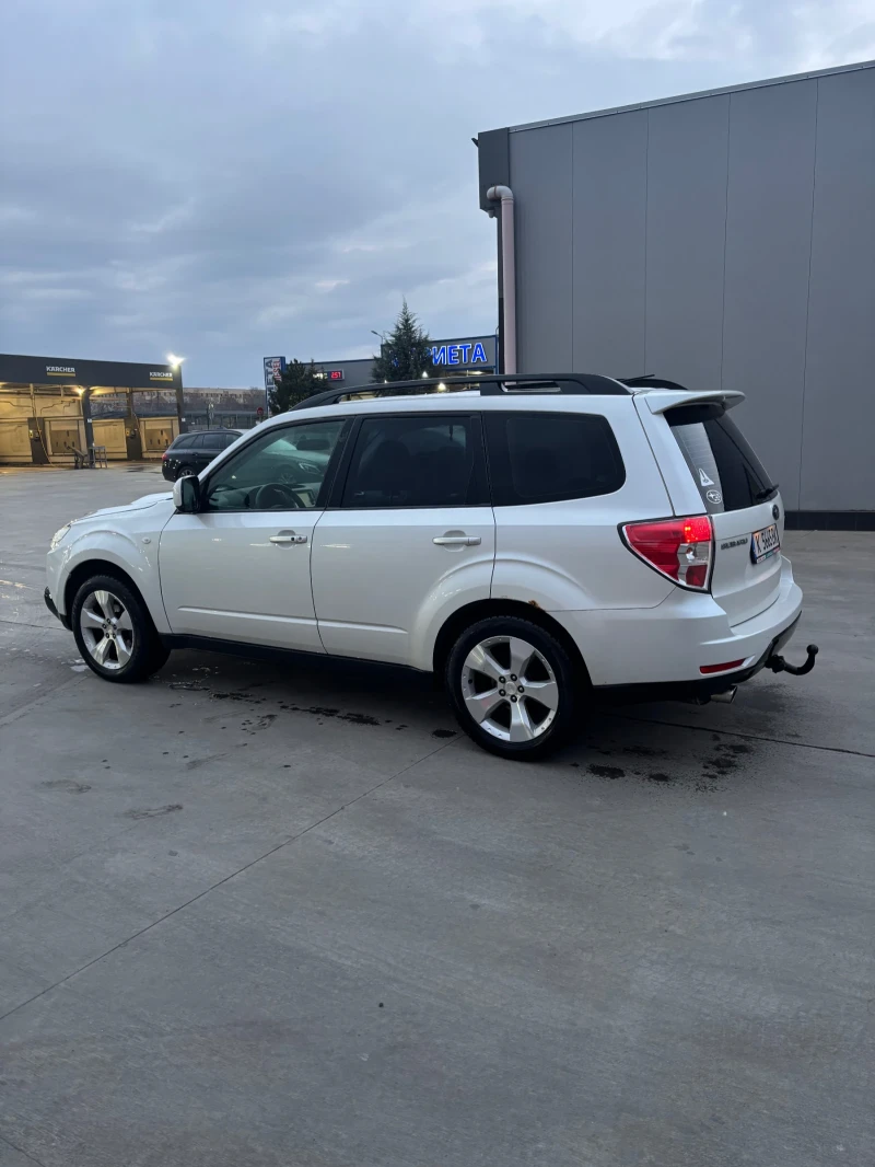 Subaru Forester, снимка 5 - Автомобили и джипове - 48996662