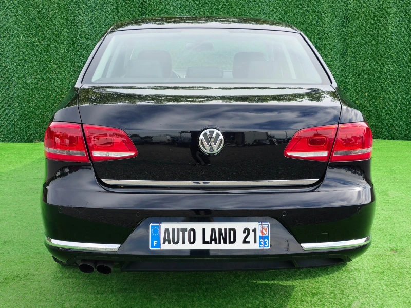 VW Passat 2.0TFSI* 211кс* HIGHTLINE* НАВИ* 117000км., снимка 8 - Автомобили и джипове - 51004262