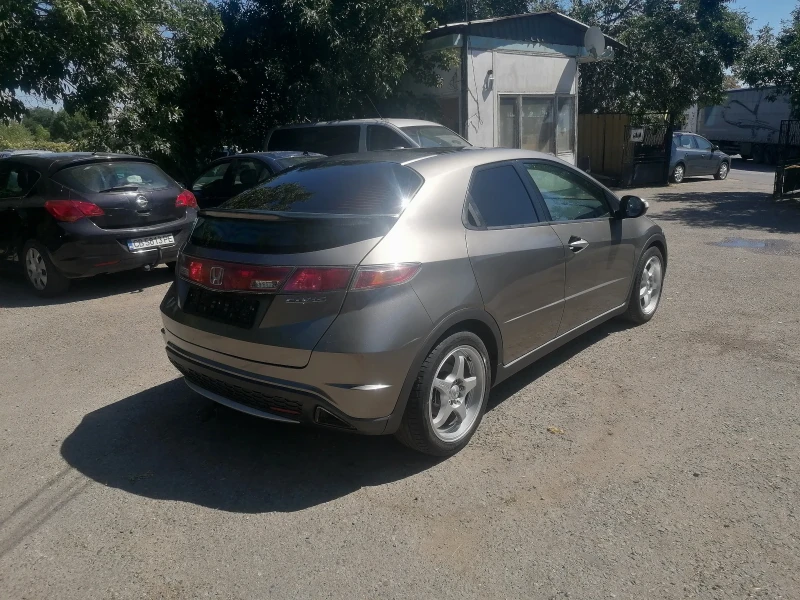 Honda Civic 1.8 i-vtec PANORAMA!!! , снимка 7 - Автомобили и джипове - 51533454