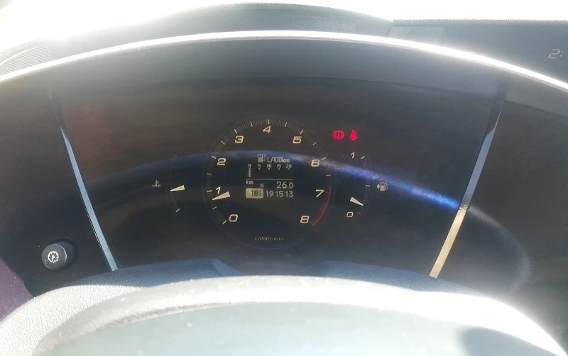 Honda Civic 1.8 i-vtec PANORAMA!!! , снимка 12 - Автомобили и джипове - 51533454