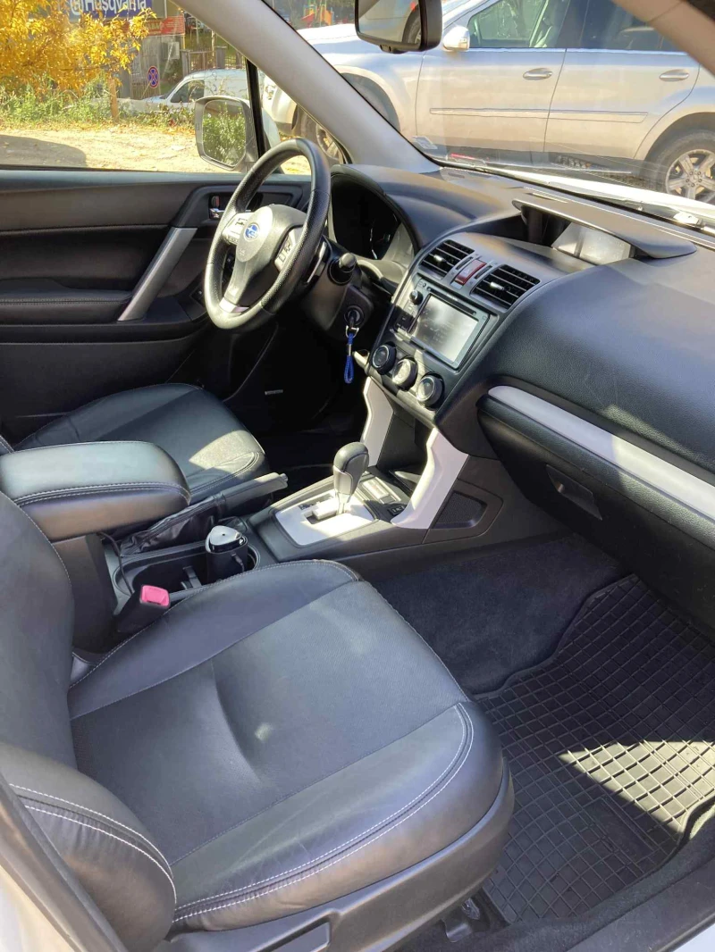 Subaru Forester, снимка 8 - Автомобили и джипове - 52133287