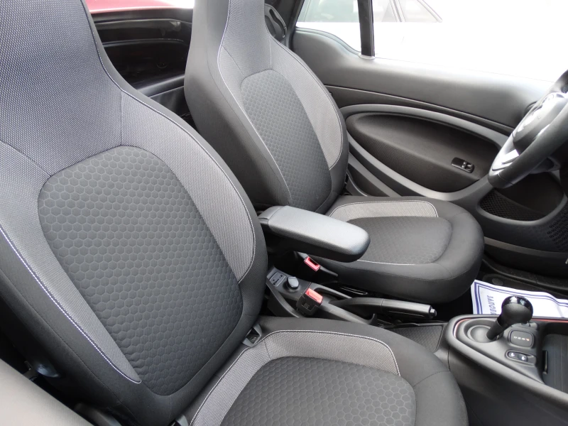 Smart Fortwo EQ BRABUS, 059/150, снимка 17 - Автомобили и джипове - 52443533