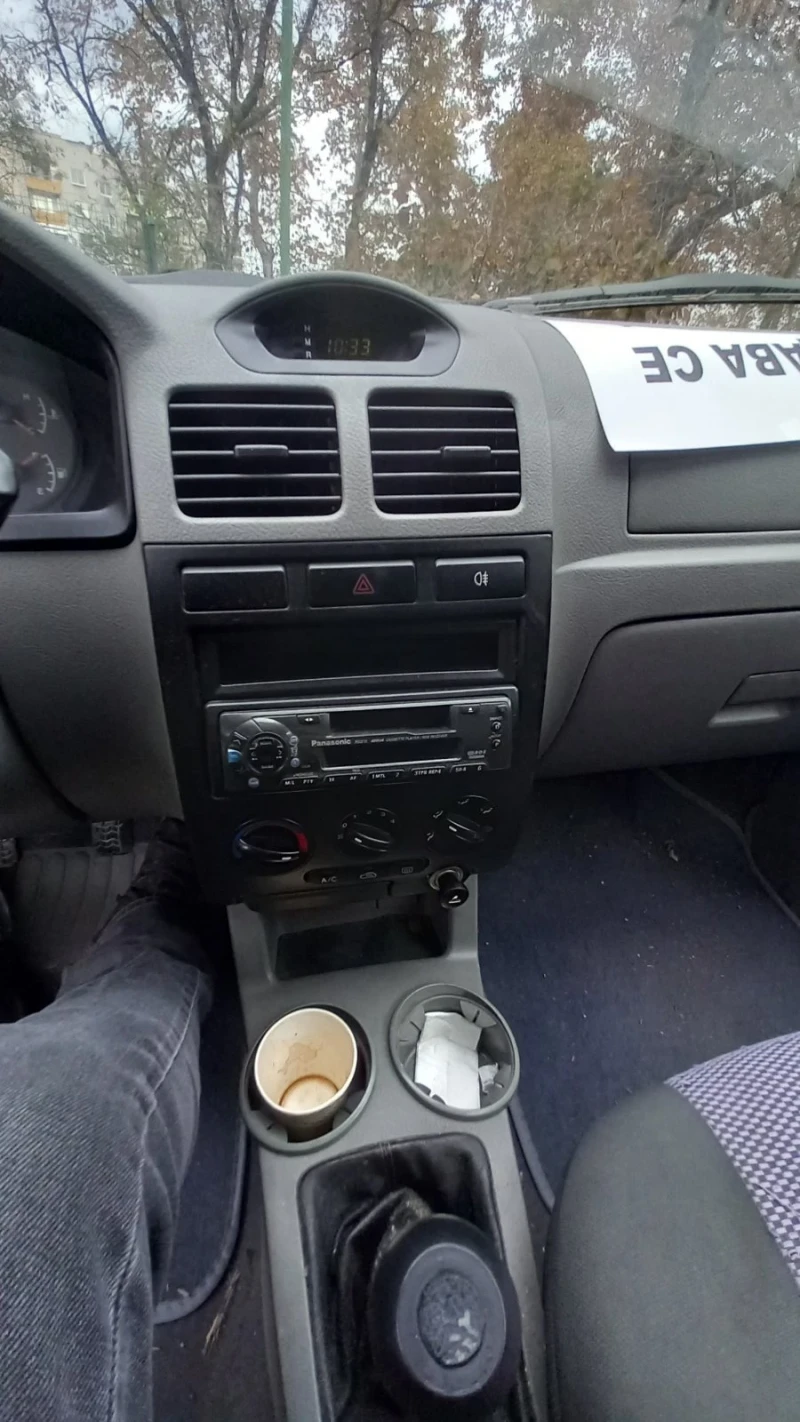 Kia Rio, снимка 5 - Автомобили и джипове - 52505730