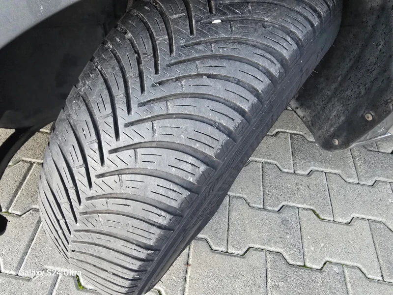 VW Golf 1.9TDI, снимка 13 - Автомобили и джипове - 52852575