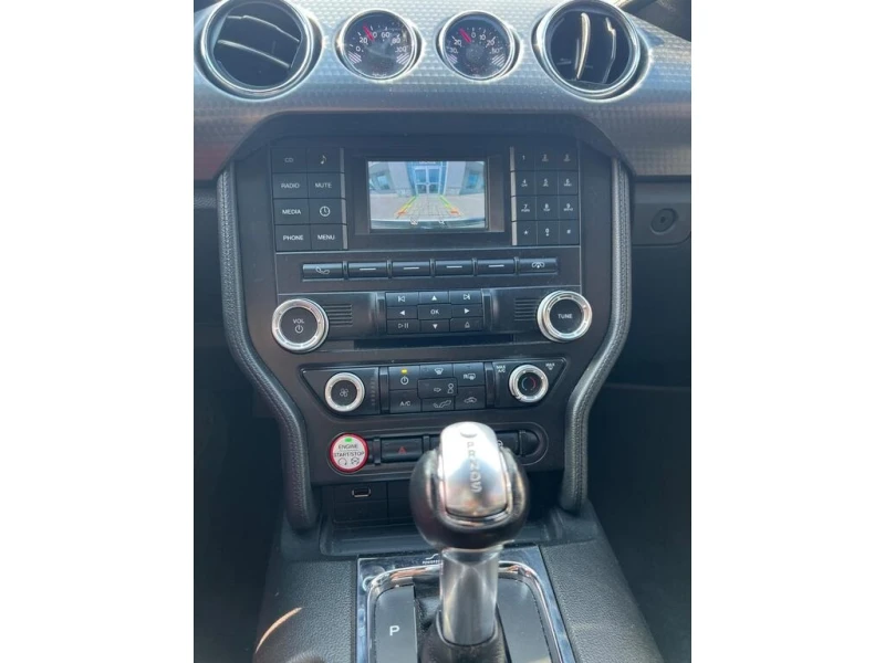 Ford Mustang * * CARFAX * * АВТО КРЕДИТ * * , снимка 8 - Автомобили и джипове - 53079543