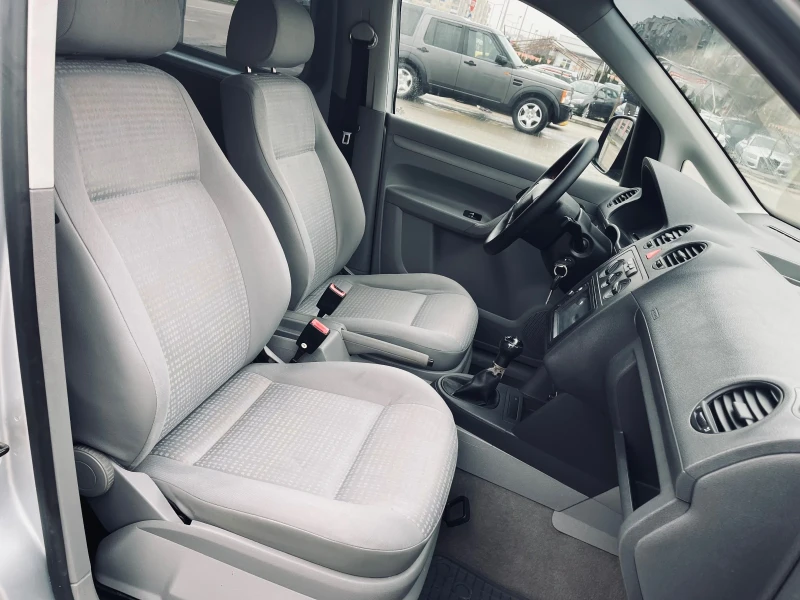 VW Caddy 1.9 TDI, снимка 8 - Автомобили и джипове - 53282929