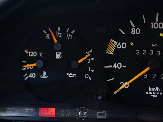 Mercedes-Benz 124, снимка 10 - Автомобили и джипове - 54555466