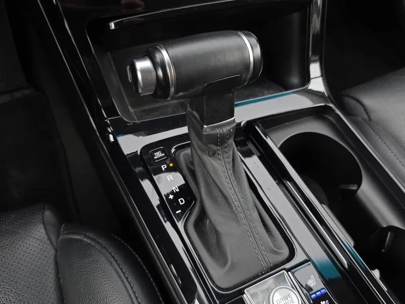 Kia K7 LPG TRENDY, снимка 9 - Автомобили и джипове - 55727394