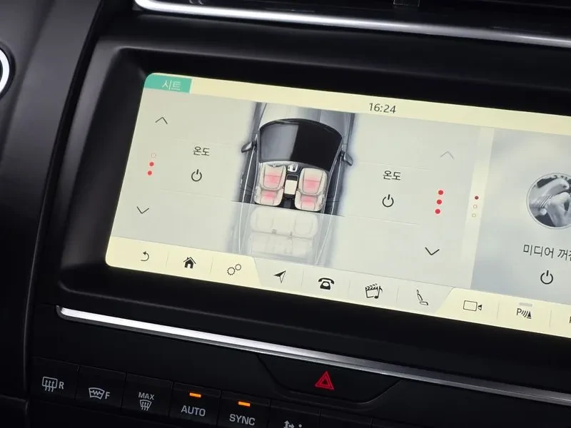 Jaguar E-pace D180 Se, снимка 15 - Автомобили и джипове - 56307858