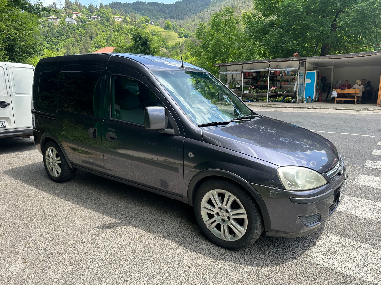 Opel Combo 1.7cdti КЛИМАТИК - изображение 2