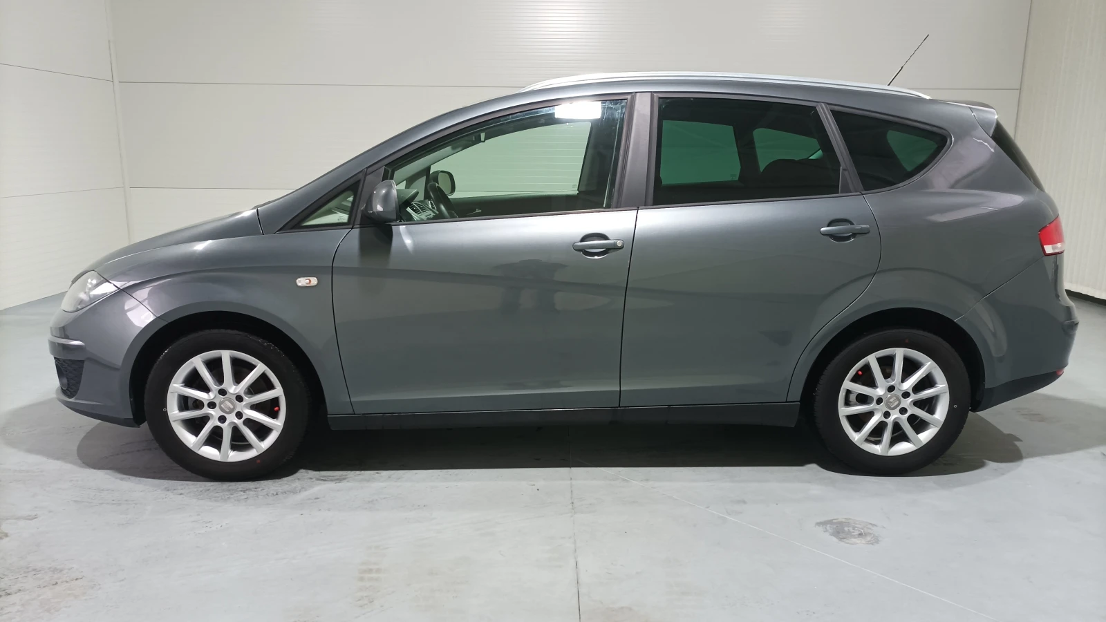 Seat Altea XL 1.6 i fabrichna gaz  - изображение 8