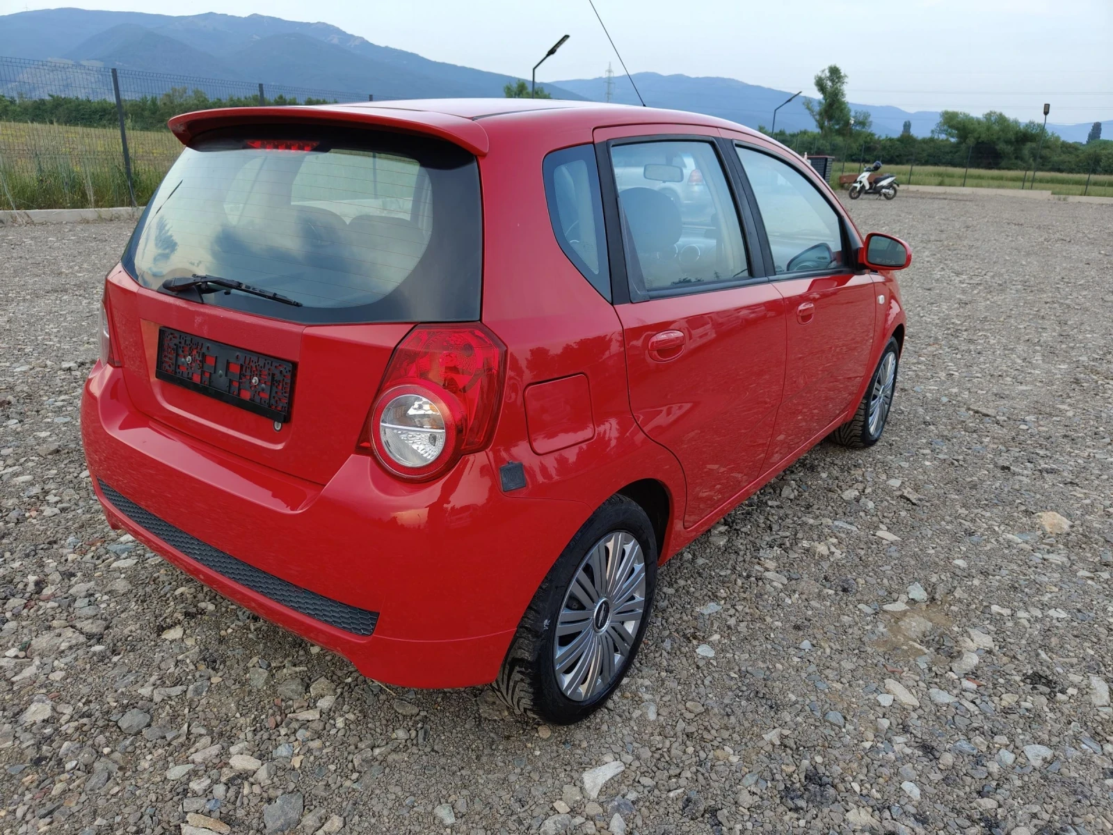 Chevrolet Aveo 1.4i газ бензин  - изображение 6