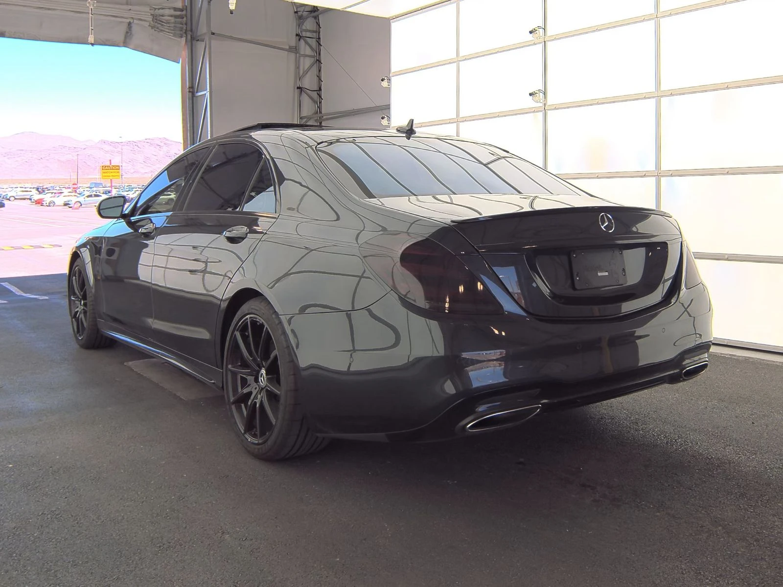 Mercedes-Benz S 560 AMG* BURMASTER* 360* HEADUP* DISTRO* МАСАЖ* ОБДУХ* - изображение 6