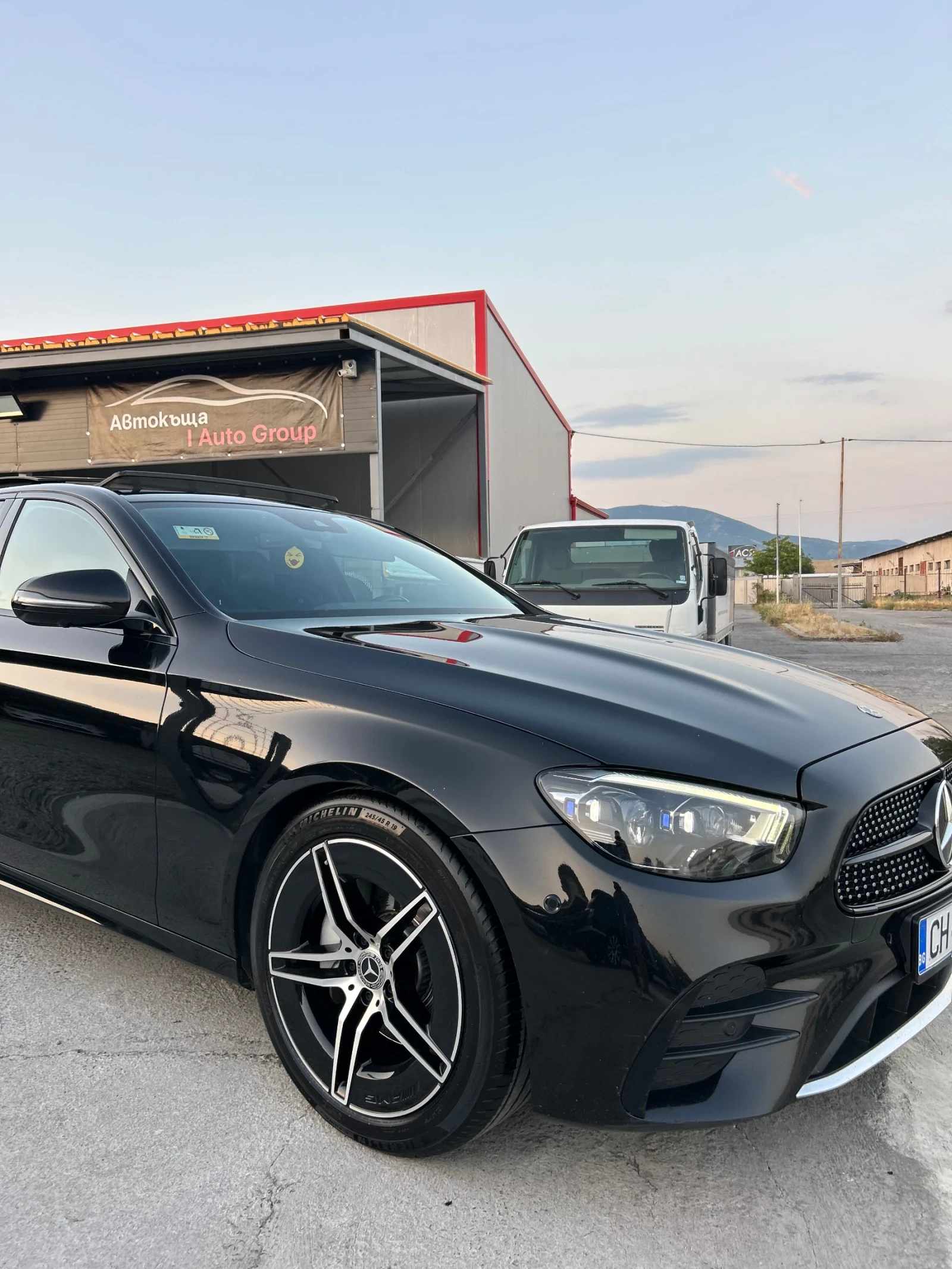 Mercedes-Benz E 220 CDI AMG Line Burmester/Пано/360/Digital/Head-Up/Ke - изображение 6