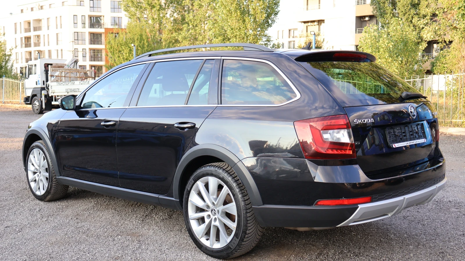 Skoda Octavia SCOUT 4X4 DSG Full LED НАВИГАЦИЯ ДИСТРОНИК  - изображение 6