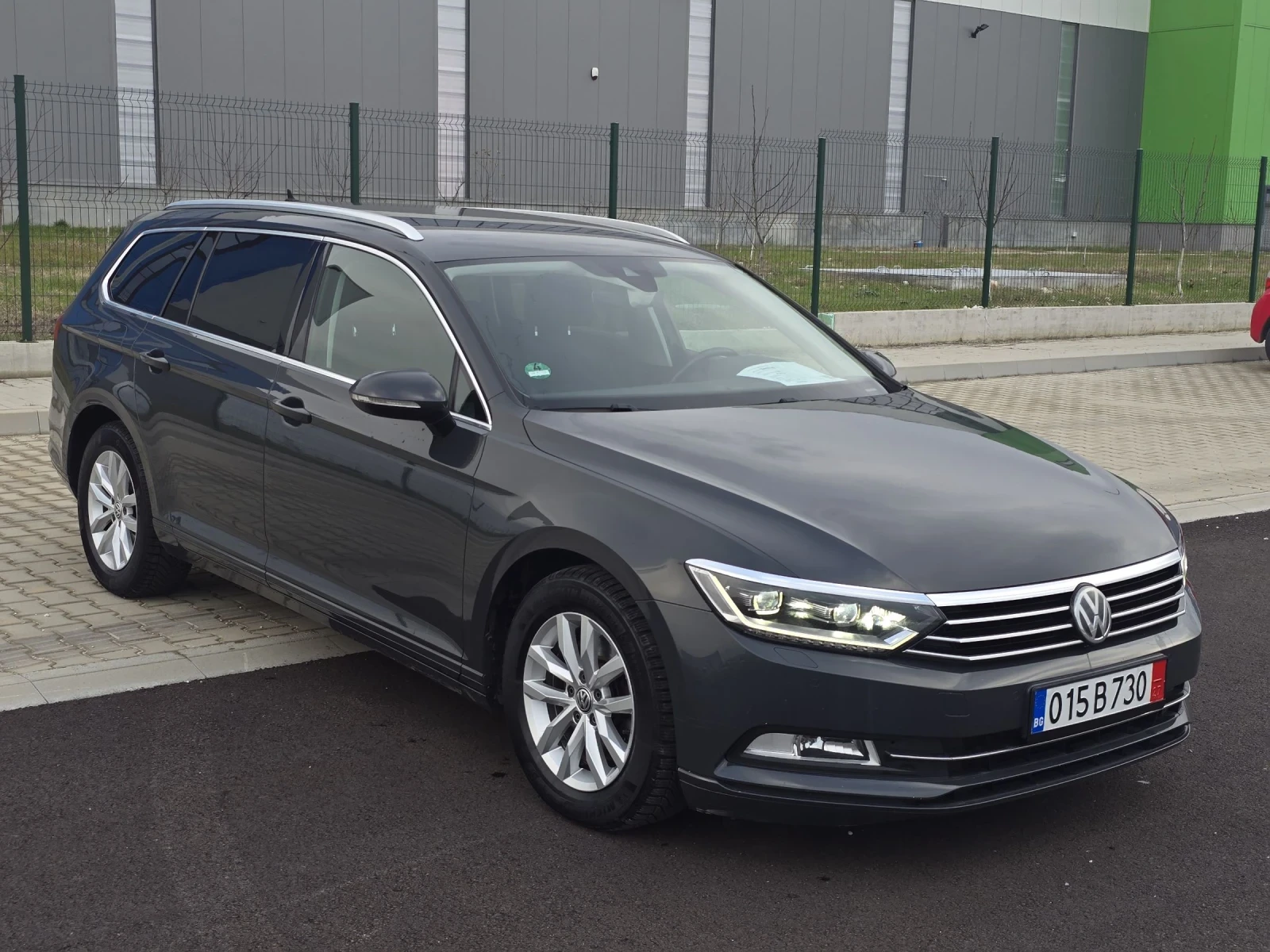 VW Passat 2.0TDI/190KS/AVTOMAT/NARDOGrey/FUL-SERVICE - изображение 3