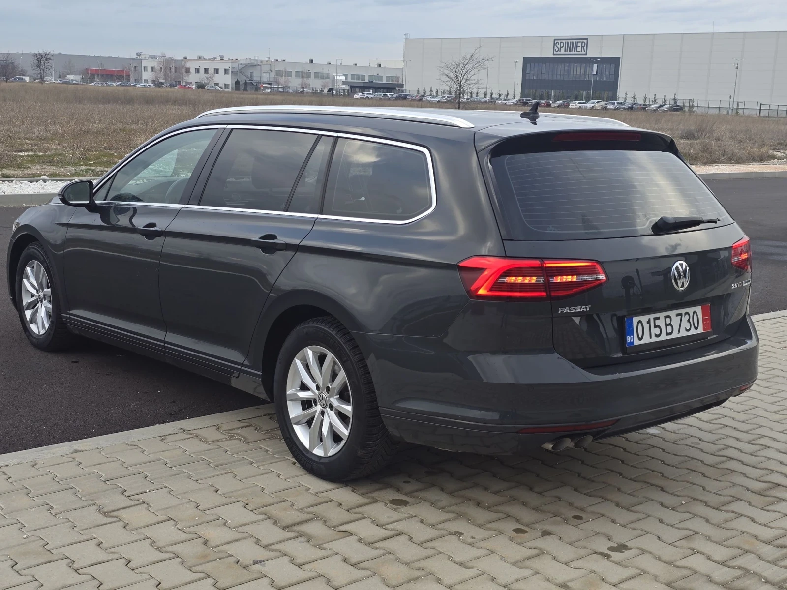 VW Passat 2.0TDI/190KS/AVTOMAT/NARDOGrey/FUL-SERVICE - изображение 6