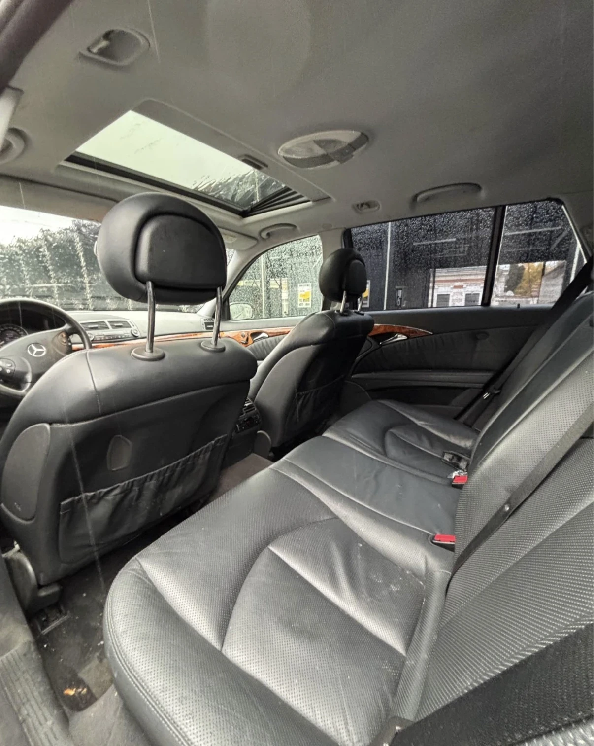 Mercedes-Benz E 500 * НОВ ВНОС* ТОП ЦЕНА* H&K* ОБДУХВАНЕ*  - изображение 7