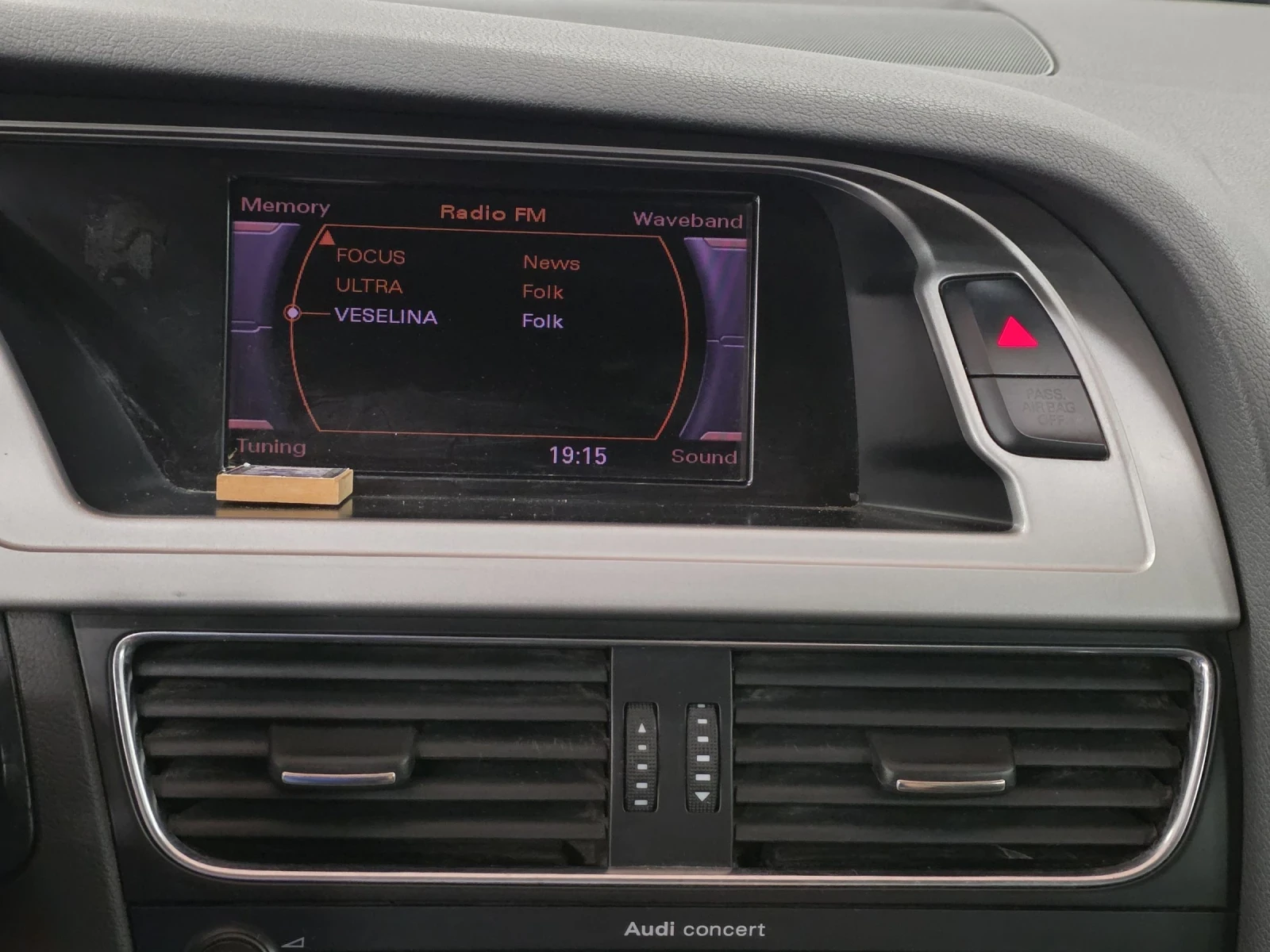 Audi A4 Avant | 2.0TDI 143кс | От Порше, снимка 12 - Автомобили и джипове - 53773206