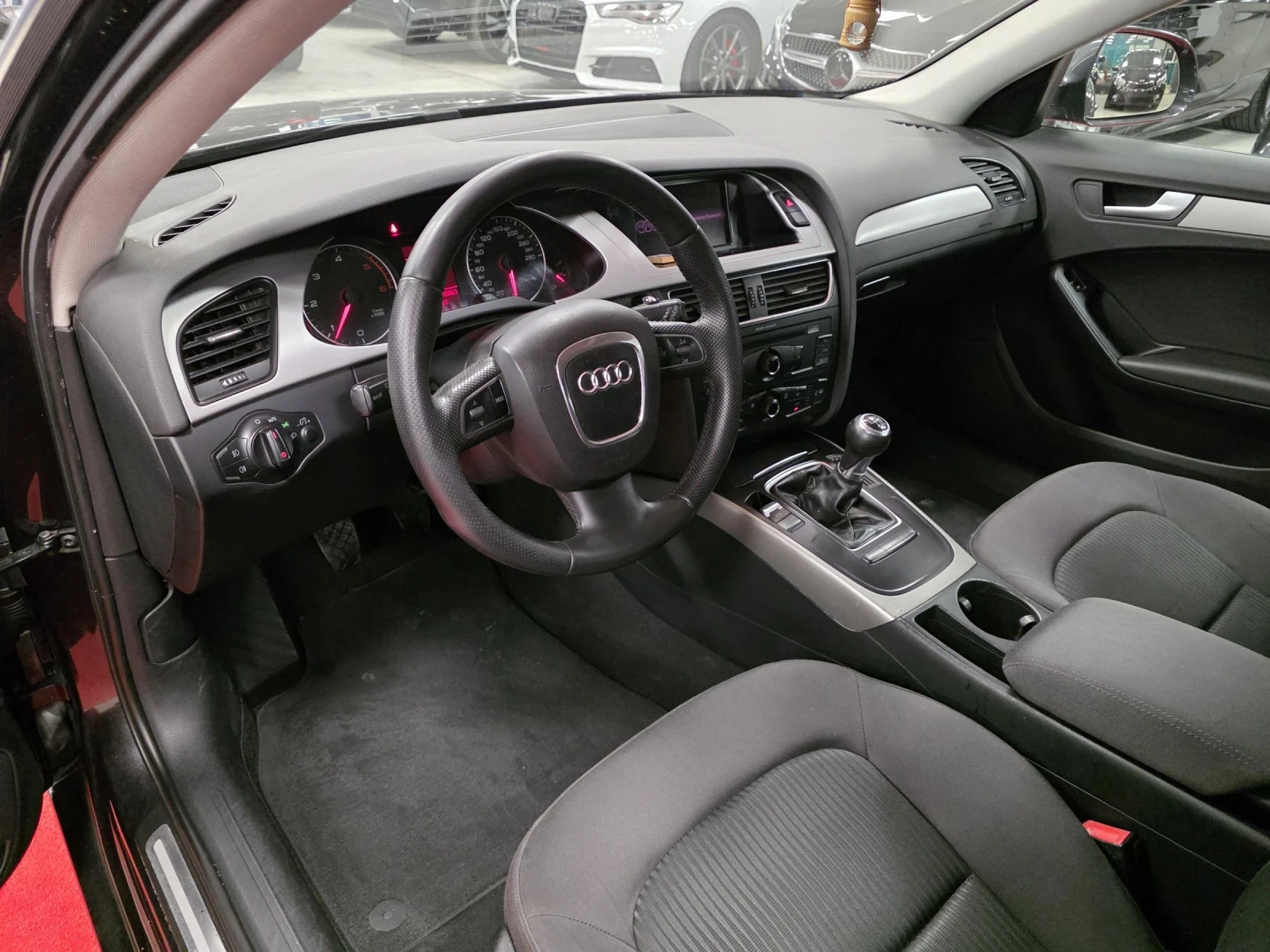 Audi A4 Avant | 2.0TDI 143кс | От Порше - изображение 9