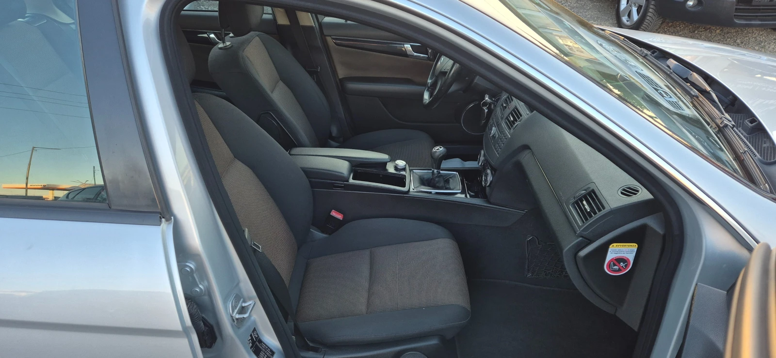 Mercedes-Benz C 220 2.2CDI, снимка 12 - Автомобили и джипове - 53803498