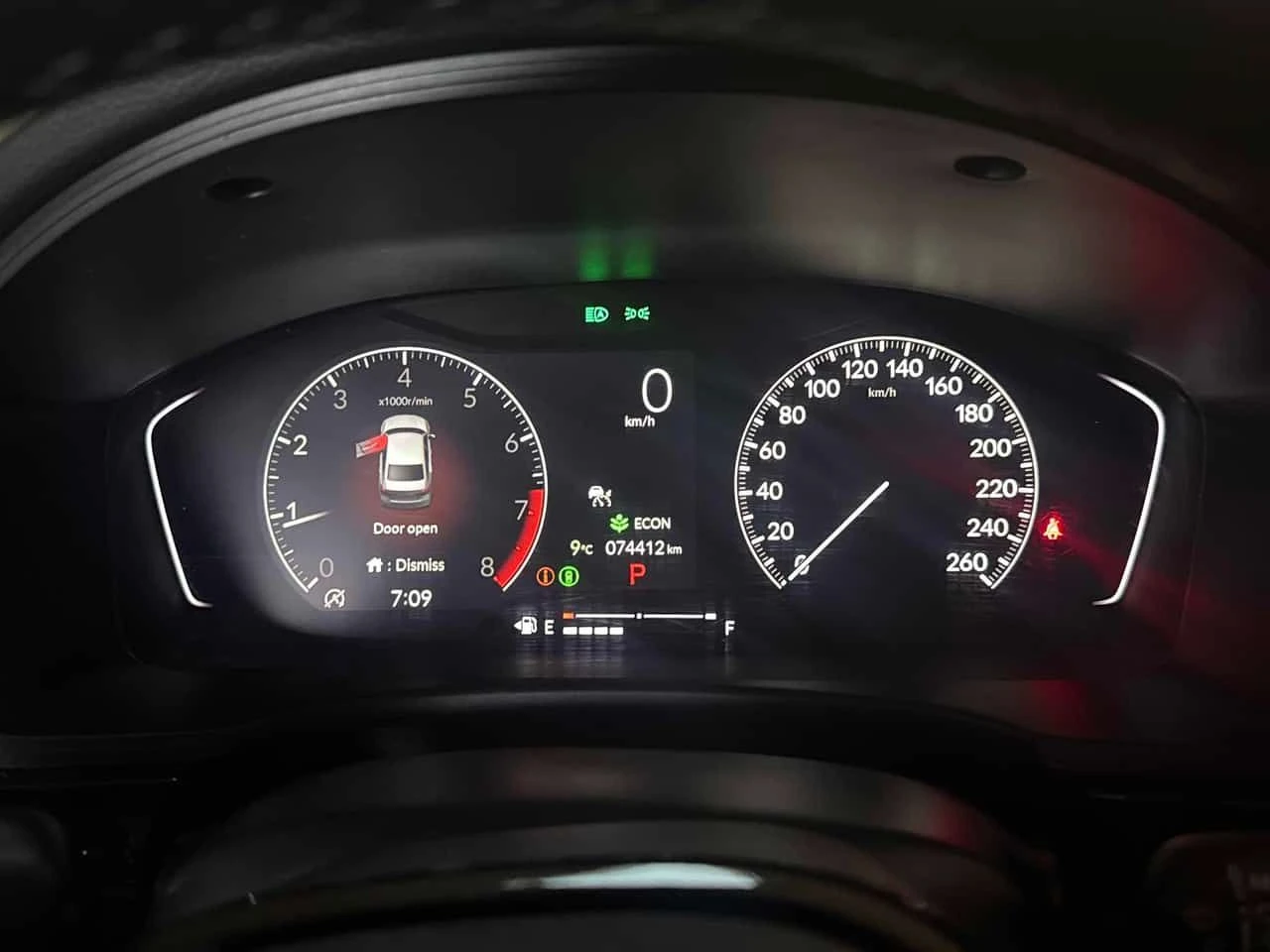 Honda Civic CVT  CARFAX, снимка 8 - Автомобили и джипове - 53867375