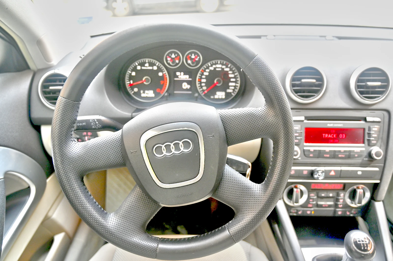 Audi A3 1.4 TFSI Facelift АГУ, снимка 6 - Автомобили и джипове - 54180997