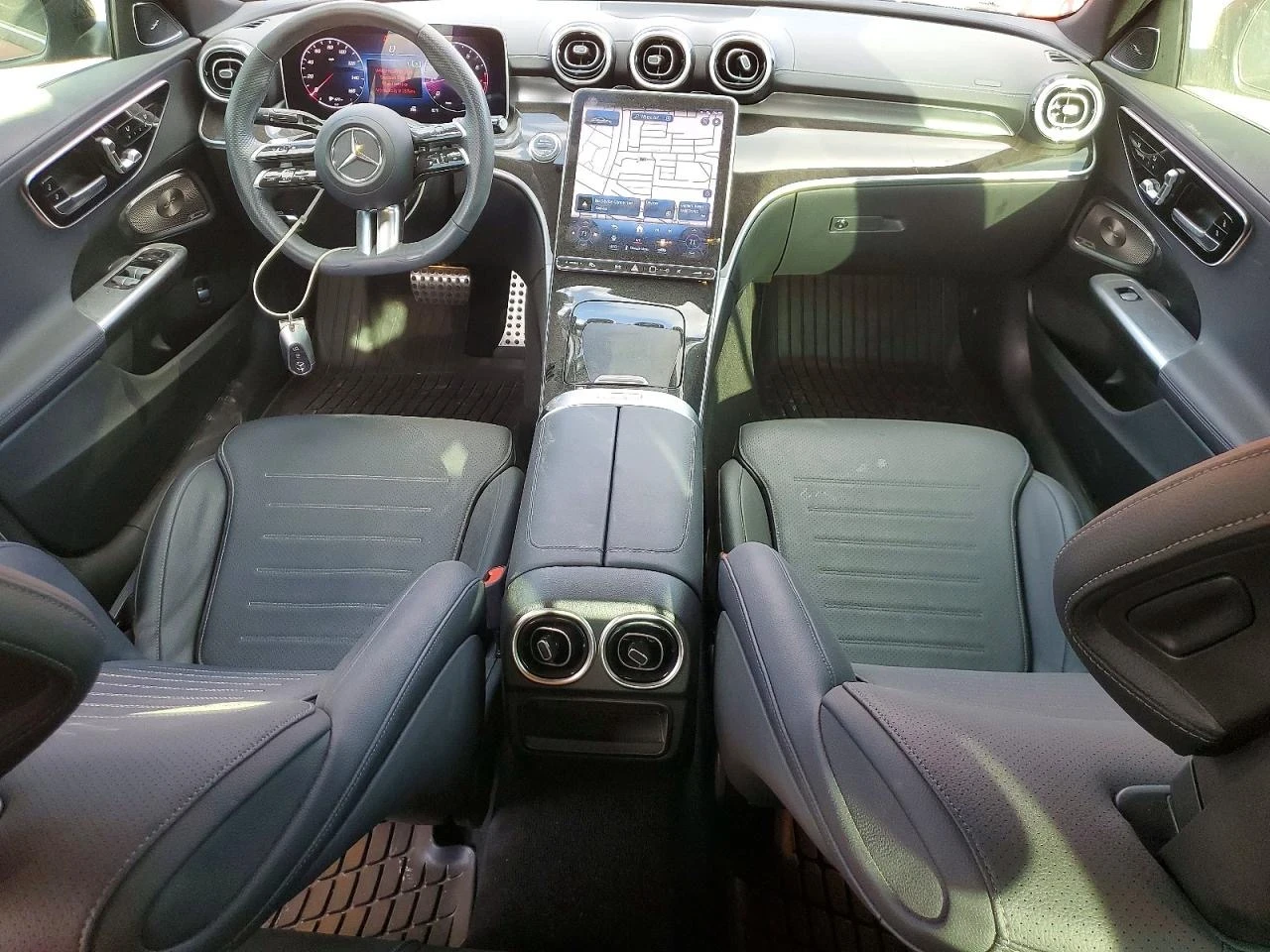 Mercedes-Benz C 300, снимка 8 - Автомобили и джипове - 54324116