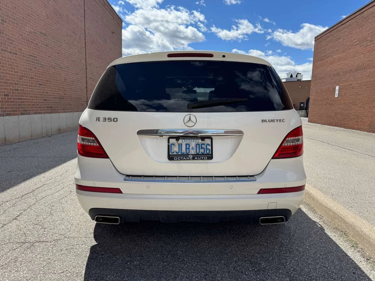 Mercedes-Benz R 350 * BlueTEC * CARFAX * 2 КЛЮЧА * KEYLESS * ПОДГРЕВ, снимка 4 - Автомобили и джипове - 54632718