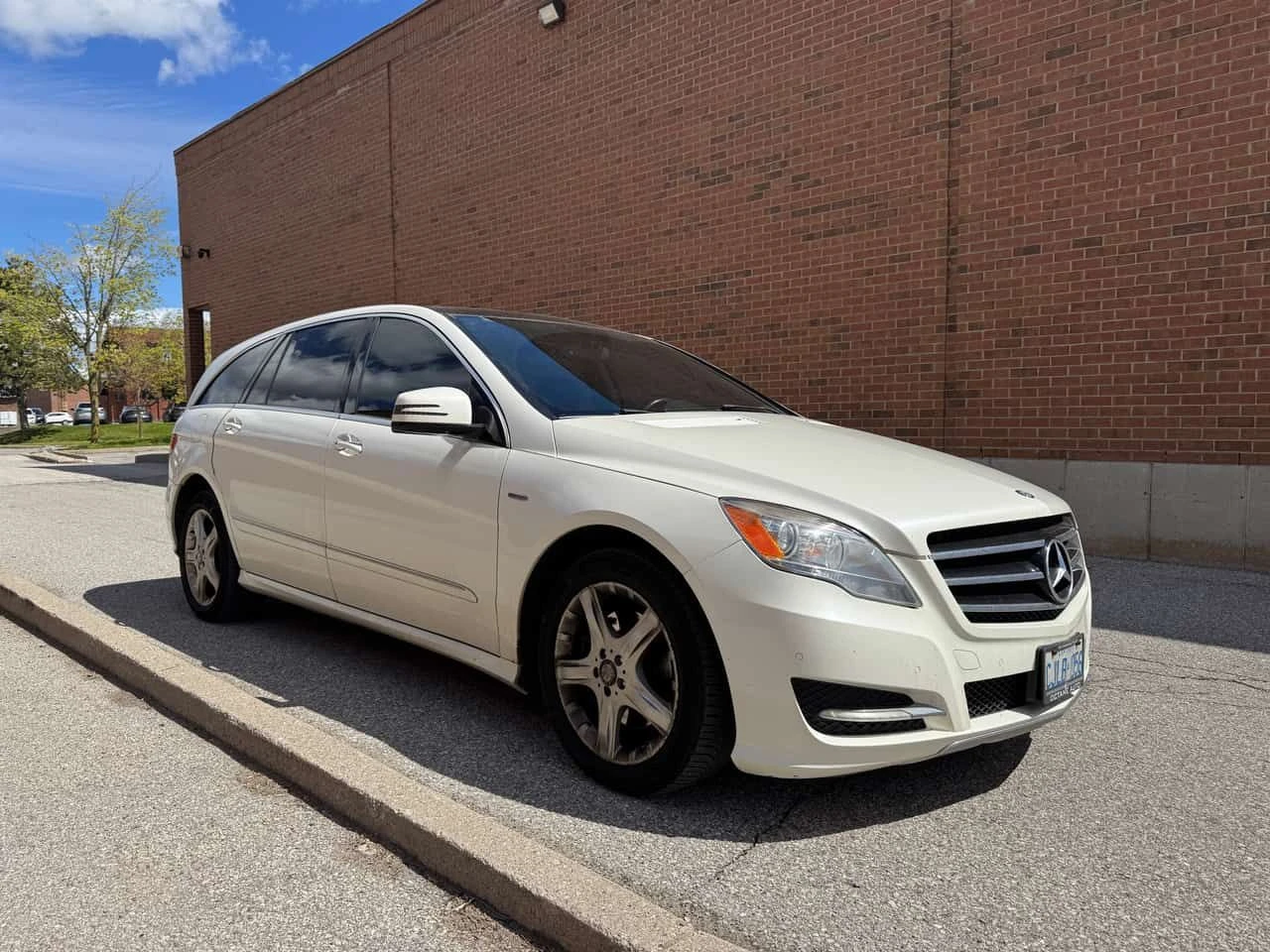 Mercedes-Benz R 350 * BlueTEC * CARFAX * 2 КЛЮЧА * KEYLESS * ПОДГРЕВ