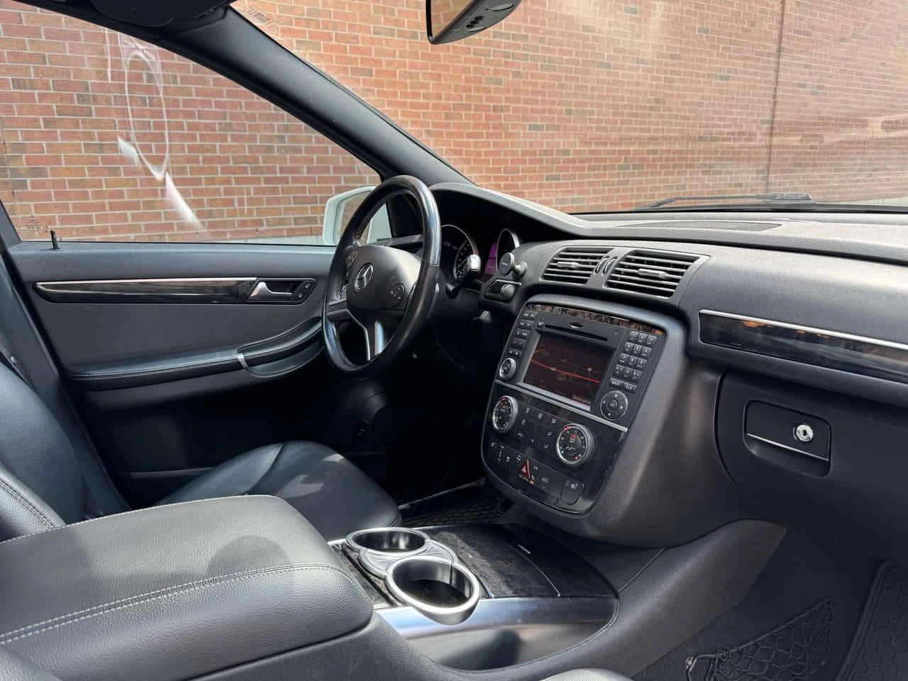 Mercedes-Benz R 350 * BlueTEC * CARFAX * 2 КЛЮЧА * KEYLESS * ПОДГРЕВ, снимка 9 - Автомобили и джипове - 54632718