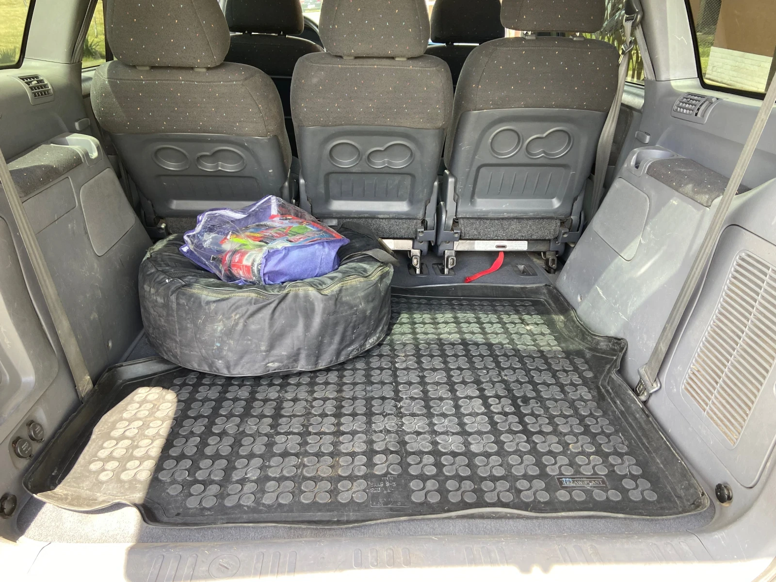 Hyundai Trajet, снимка 11 - Автомобили и джипове - 54959362