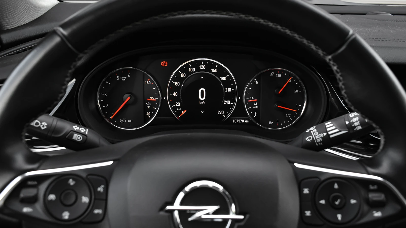 Opel Insignia Grand Sport 2.0d Innovation, снимка 13 - Автомобили и джипове - 55043592